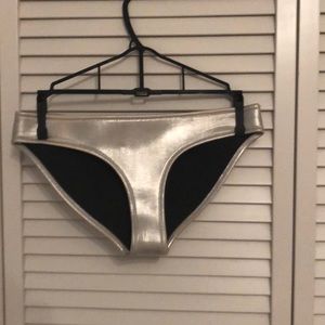 Triangl silver bikini bottom